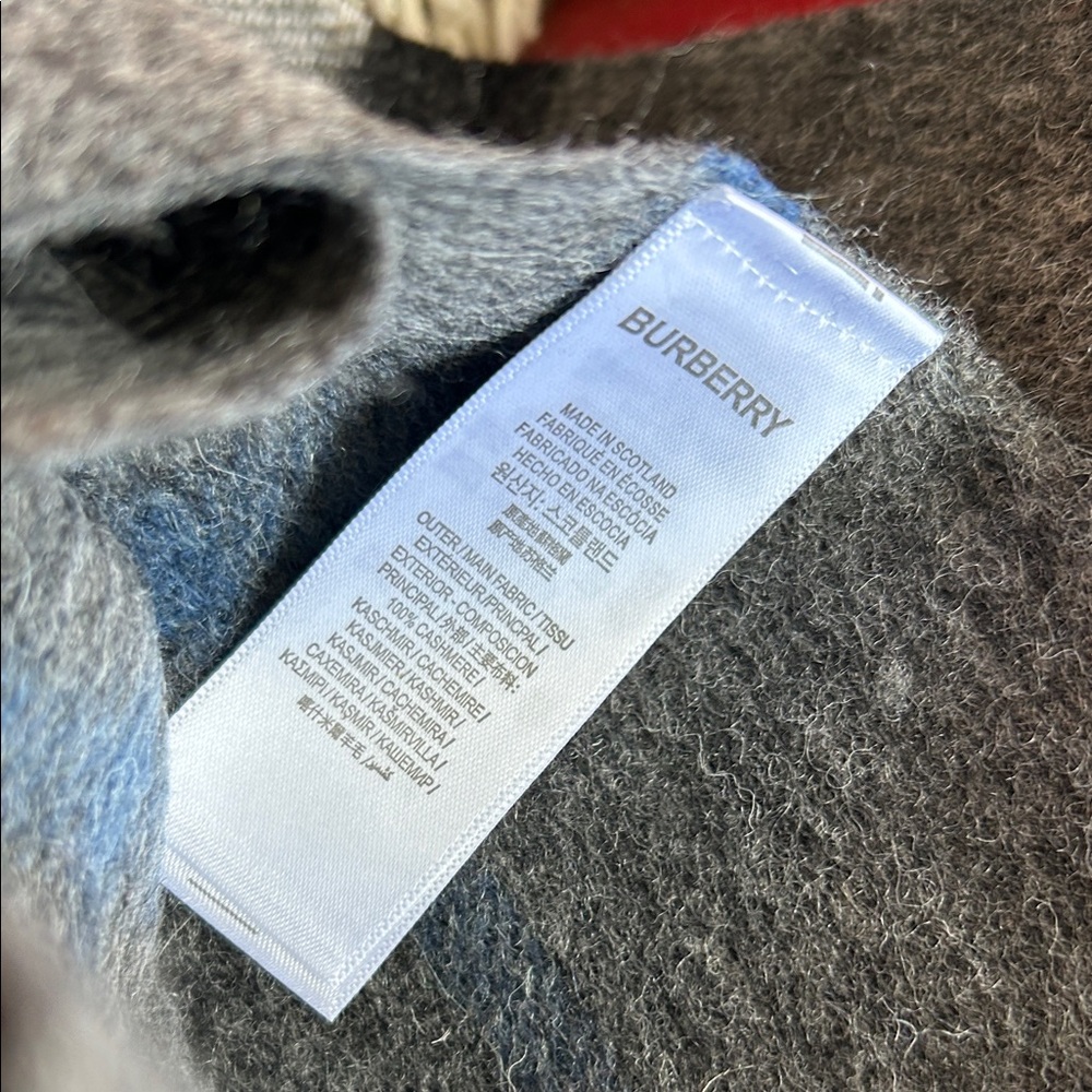 Burberry Cashmere Charcoal Plaid Check Scarf - Picture 7 of 8